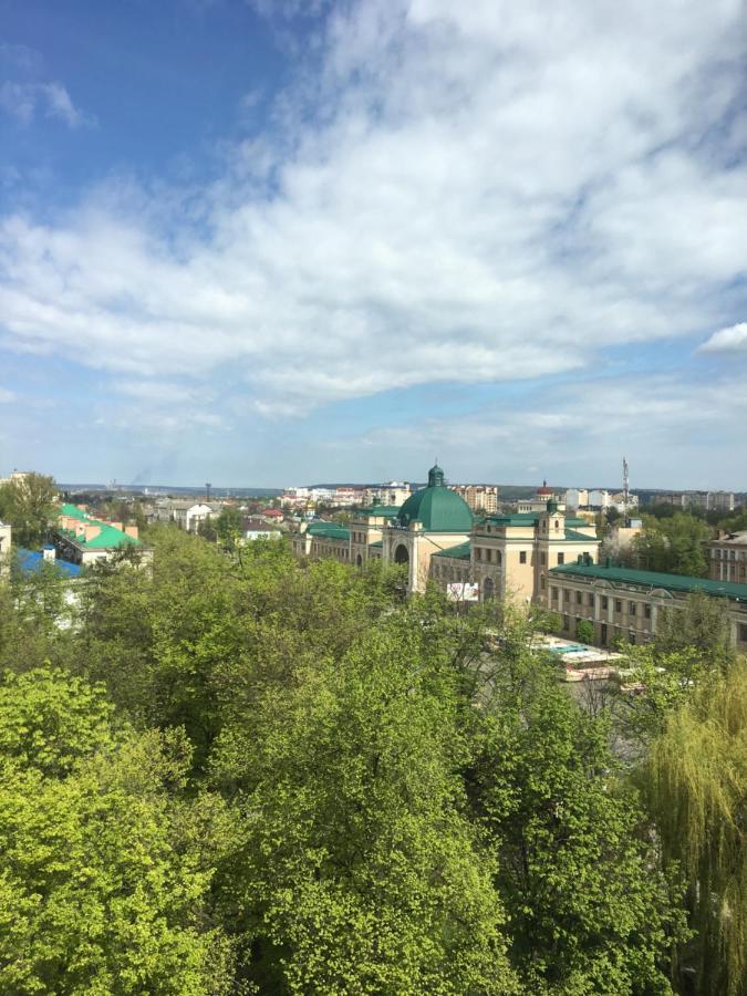 Near Trainstation 603 Apartment Ivano-Frankivsk Luaran gambar