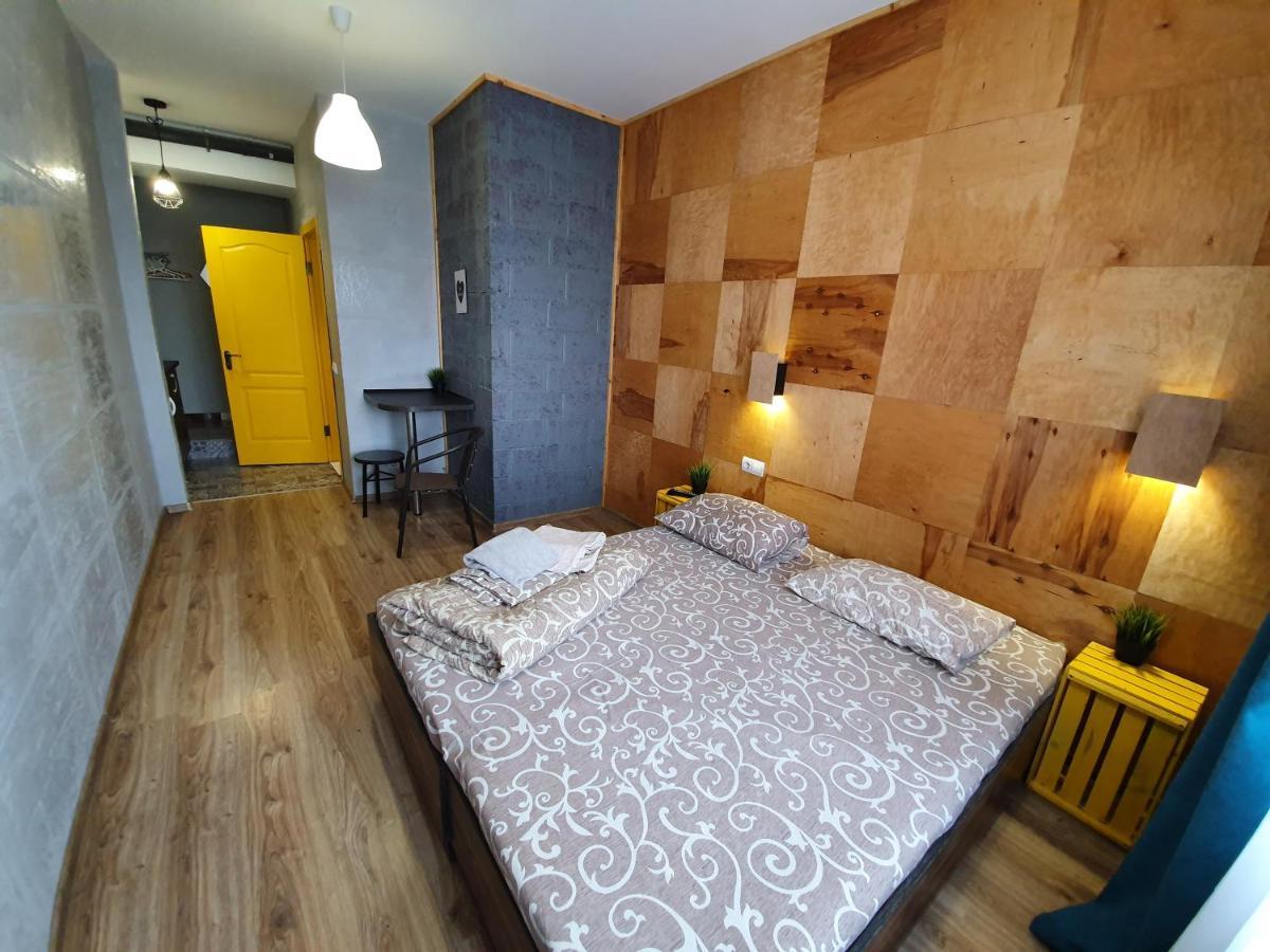 Near Trainstation 603 Apartment Ivano-Frankivsk Luaran gambar